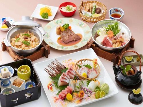 Ako Royal Hotel - Facilities and Amenities