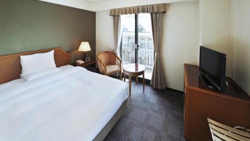 ANA Crowne Plaza Hotel Nagasaki Gloverhill, an IHG Hotel - Amenities and Facilities