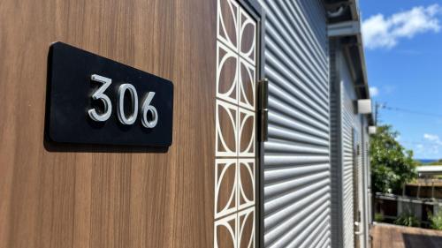 And That Country Island, Mampuru State, in the Biwa River Region - Location and Accessibility