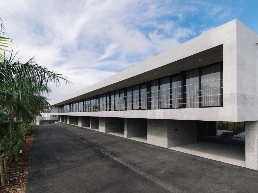 Bosco Yomitan Resort Condminium - Amenities and Services