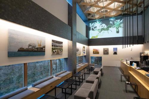 CROSS Life Hakata Yanagibashi - Amenities and Services Offered