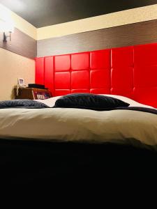 CROWN MOTEL - Accommodations at the Hotel