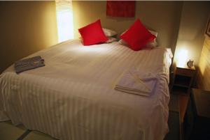 Double Black Hotel - Good To Know