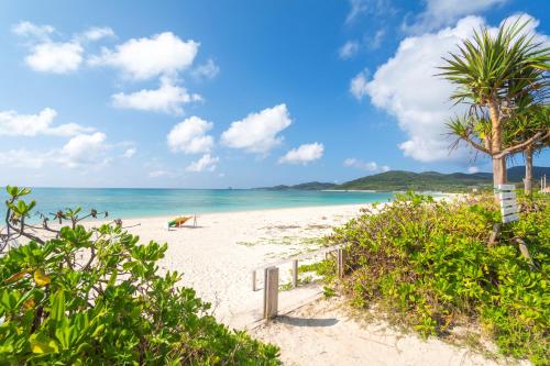 EN RESORT Kumejima EEF Beach Hotel - Hotel Overview and Location