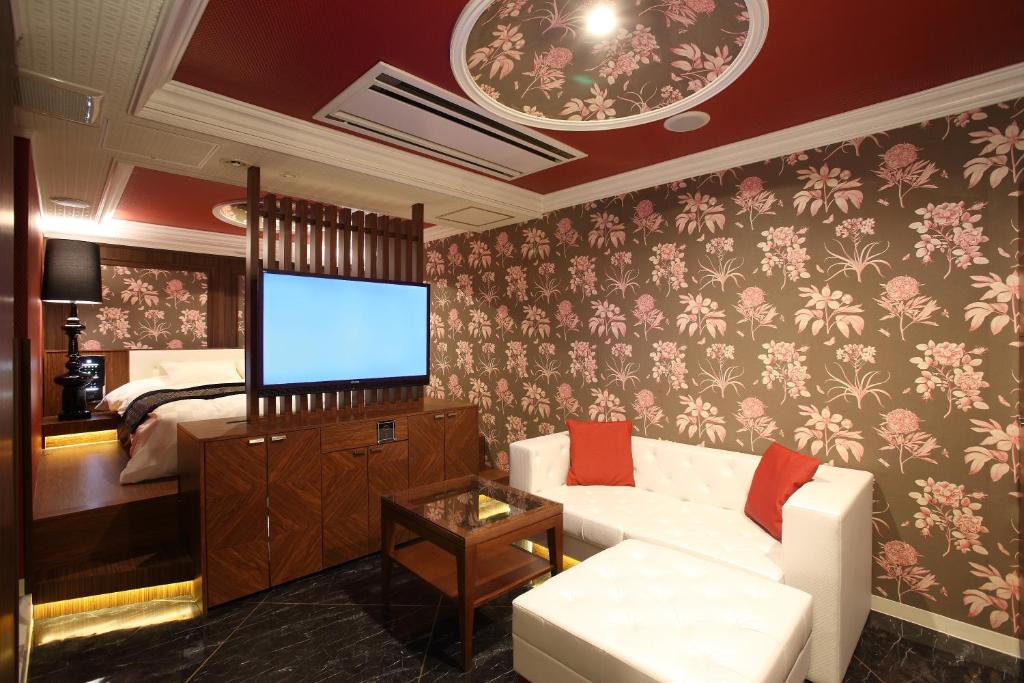 Hotel Crystal Gate Kisarazu Review