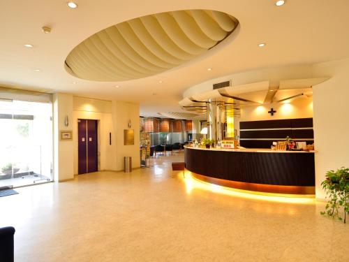 Hotel King - Hotel Amenities and Services