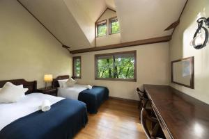 Hotel Living - Hotel Overview