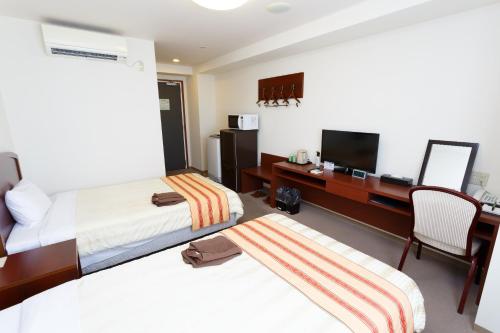 Hotel Peace Island Miyakojima - Room Amenities and Features