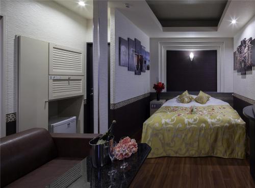 HOTEL Xcell - Amenities and Facilities