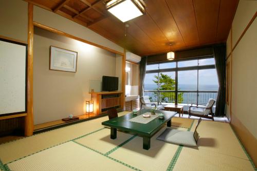 Itsuura Kanko Hotel - Dining Options