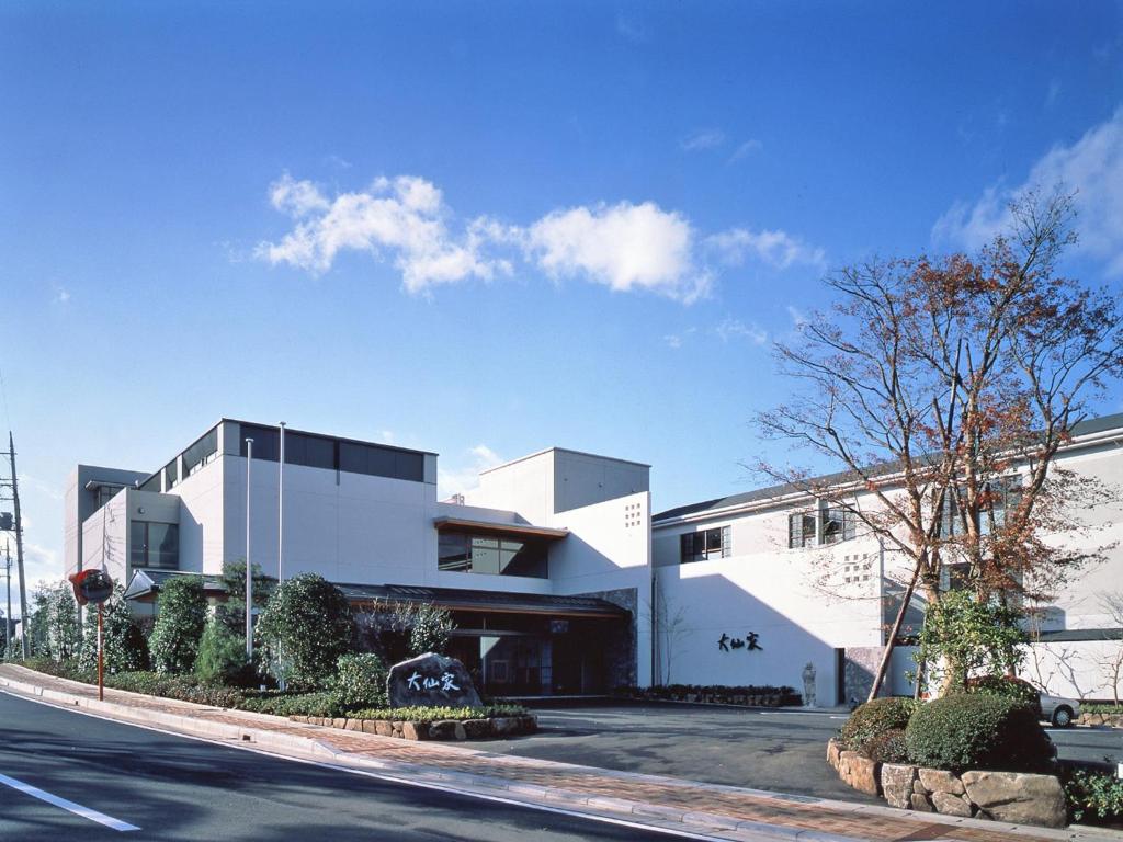 Izu Daisenya - Hotel Overview and Location