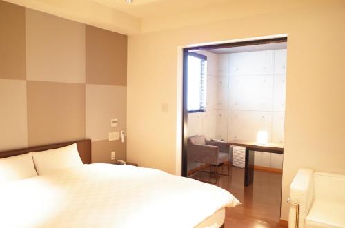 LUXe Hotel Review: A Comfortable Stay - Overview of LUXe Hotel