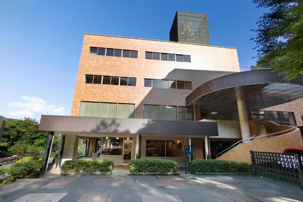 Senkei Plaza - Good To Know