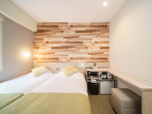 Super Hotel Sendai Hirose Dori - Hotel Rooms and Amenities