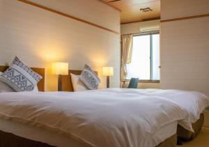 T Square Hakuba - Good To Know