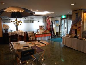 Terminal Art Inn - Amenities and Services
