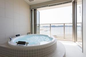 THE HARBOR TERRACE - Hotel Overview