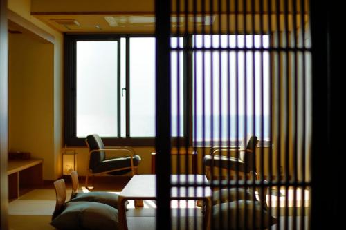 The Hotel Isaba by the Sea - Excellent Location and Amenities