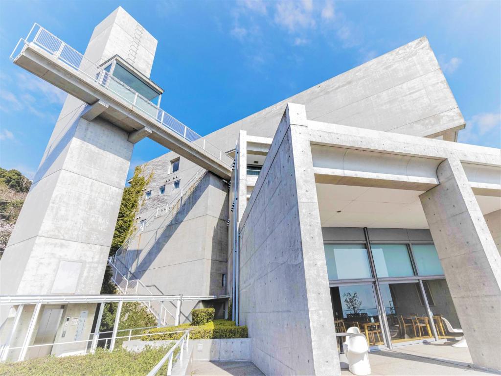 TOTO Seawind Awaji Review