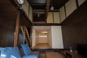 Traditional Japanese House Hotel, 1-Minute Walk From Kamejima Station, Just a Short Distance From Nagoya Station. in November, We Will Feature Photo Art by Aokitakamasa for a Limited Time. Please Note That BBQ Services Will Be Suspended for the Month of November - Room Amenities and Facilities