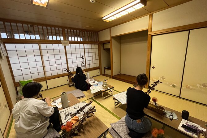2 Hours Flower Arranging (Ikebana) Class @Temple /Tokyo・Ota-ku - Class Overview