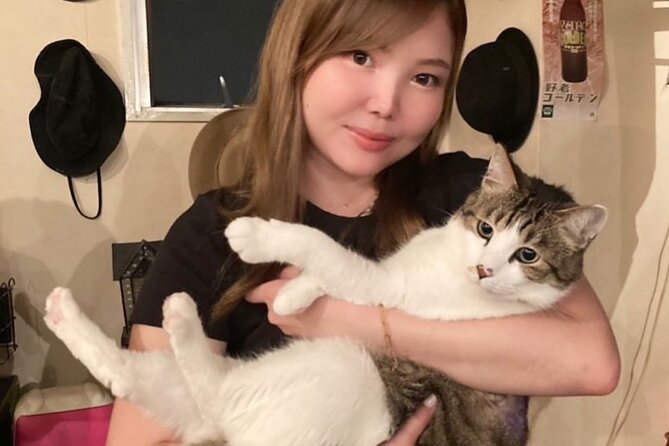 Cat Cafe & Bar Private Tour in Yanaka & Yushima - Tour Overview