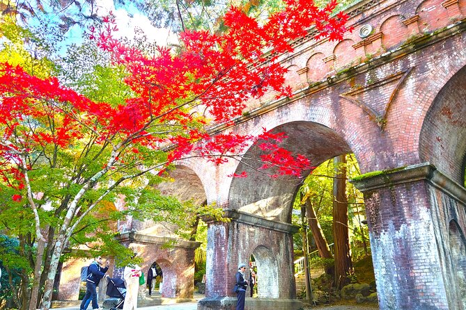 Kyoto Higashiyama Slow Cycling Tour Along the Quiet Waterfront