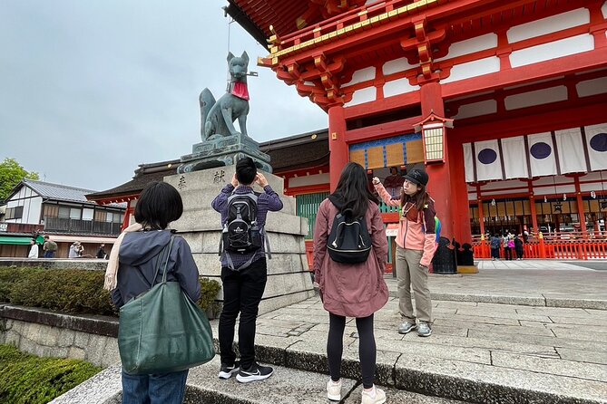 Kyoto Walking Tour at Fushimi Inari Shrine and Tofukuji Temple