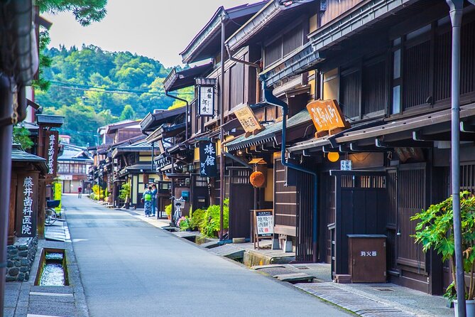 One-Way Bus From Kawaguchiko to Takayama - Overview of the One-Way Bus Service