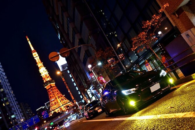 Tokyo Twilight Expedition Car Tour – Nighttime City Cruise!