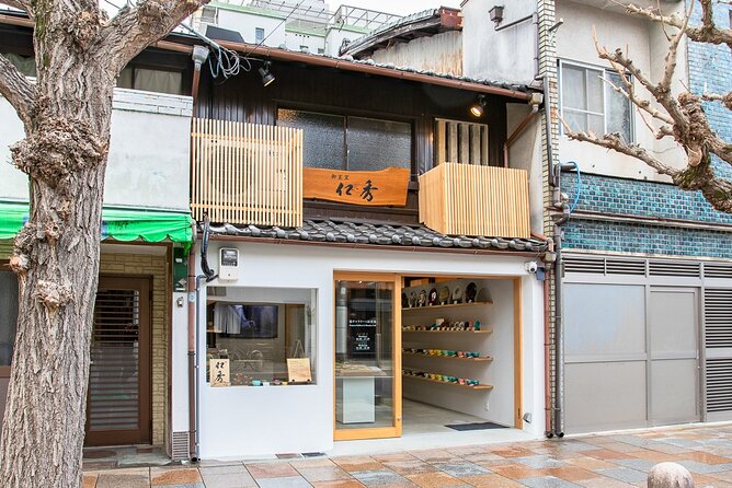 Zen Garden Making and Matcha Tasting in Handmade Pottery Shop