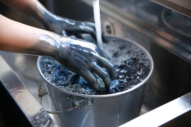 Japanese Traditional Dyeing in Toyama - Meeting Location and Transportation