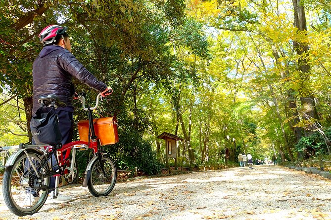 Kyoto Higashiyama Slow Cycling Tour Along the Quiet Waterfront - Navigating the Peaceful Waterways of Kyoto