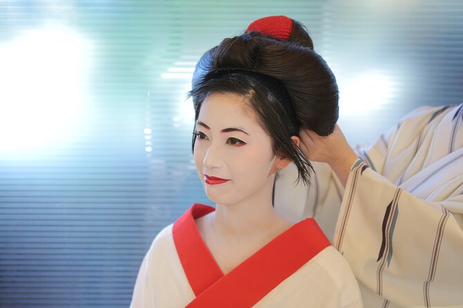 Kyoto: Maiko Makeover and Photoshoot Experience (Women Only) - Kimono and Wig Fitting