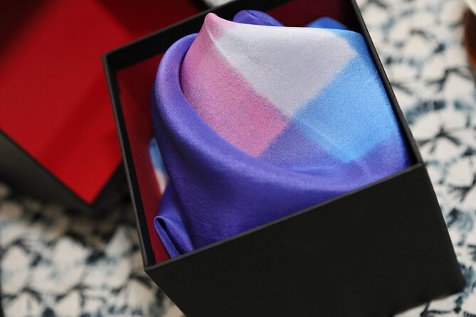 Original Scarf Tie-Dyeing Experience and Workshop Tour - Meeting Information