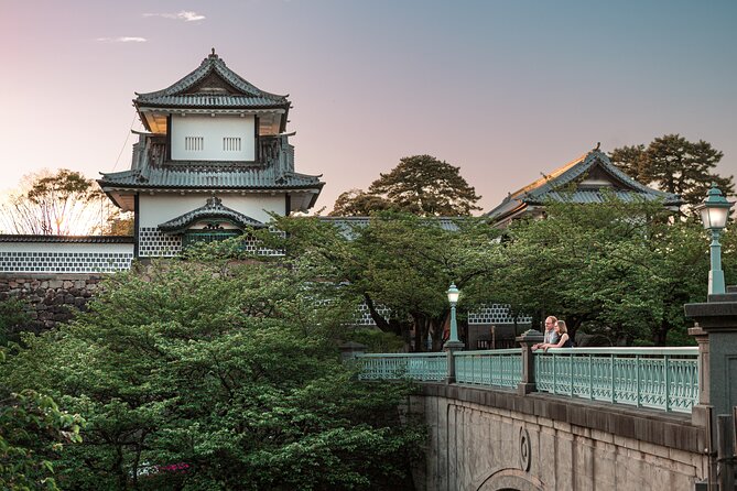 Personalized and Exclusive Photographic Tour of Kenrokuen - Inclusions