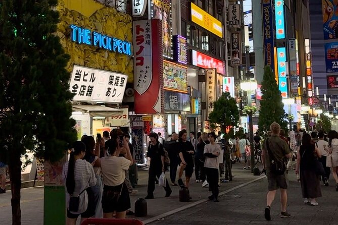 Shinjuku Explore Tokyo With Japanese Food and Izakaya - Indulging in Japanese Street Food