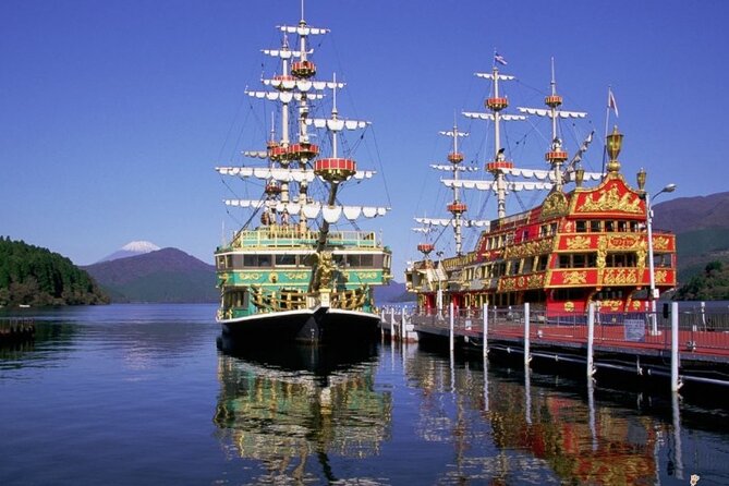 Snow Experience at Mt.Fuji, Hakone Pirate Ship & Gotemba Premium Outlet - Visiting Mount Fuji 5th Station