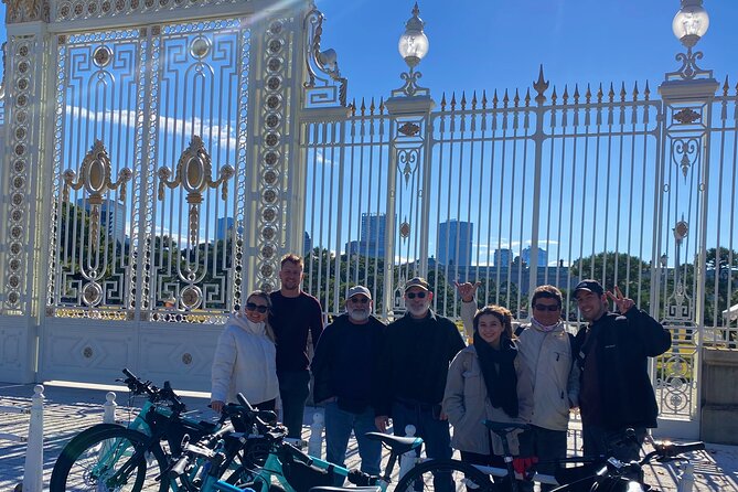 Tokyo: 3-Hour Bike/E-Bike Tour of the Citys Highlights - Meeting Point and Transportation