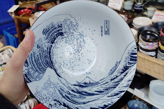 Tokyo Kappabashi Tour Discover Unique Japanese Souvenirs - Discovering Unique Kitchen Gadgets and Utensils