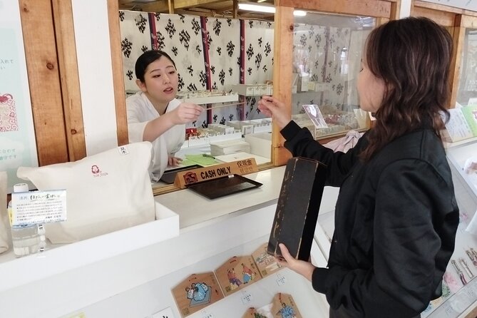 Traditional Morning Walking Tour With a Local Guide - Meeting and End Points