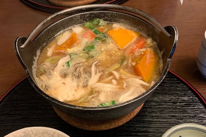 Train and Taxi Grape Temple and Winery Tour in Yamanashi - Meeting and Pickup Details