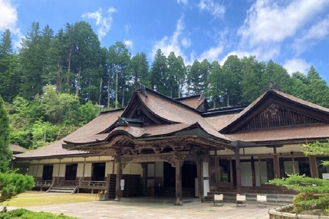 Mt Yoshino and Mt Koya Multi Day Tour From Osaka - Meeting and Pickup Details