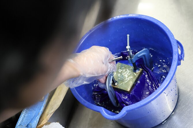 Original Scarf Tie-Dyeing Experience and Workshop Tour - Accessibility and Participation