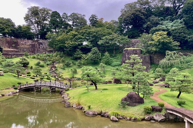 Private Tailored Kanazawa Highlights Tour With a Local - Accessibility and Participation