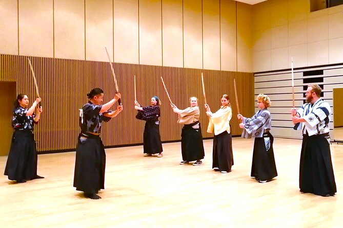 Samurai Sword Experience Under the Guidance of Top Performers - Engaging in Authentic Samurai Role-Play