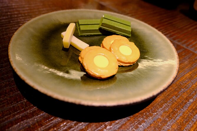 [Tokyo Shibuya] Japanese Whiskies and Sake Tasting Experience!! - Host Expertise and Atmosphere