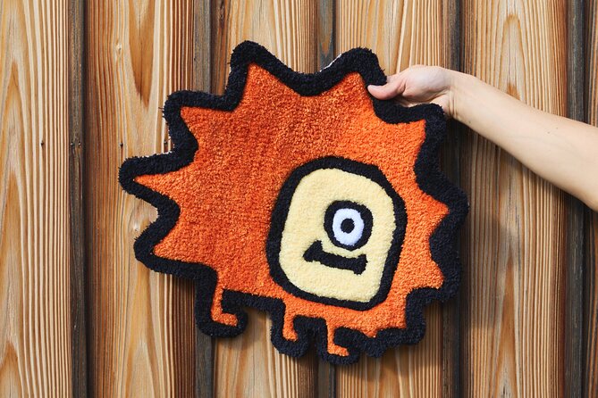 Tufting in Kyoto - Keeping Your Clothes Clean