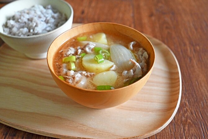 Excellent Onigiri, Karaage, and Miso Soup Dishes in Bunkyo-Ku - Miso Soup Seasonality