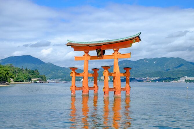 Hiroshima and Miyajima Private Custom Tour With Local Guide - Hiroshima Peace Memorial Museum